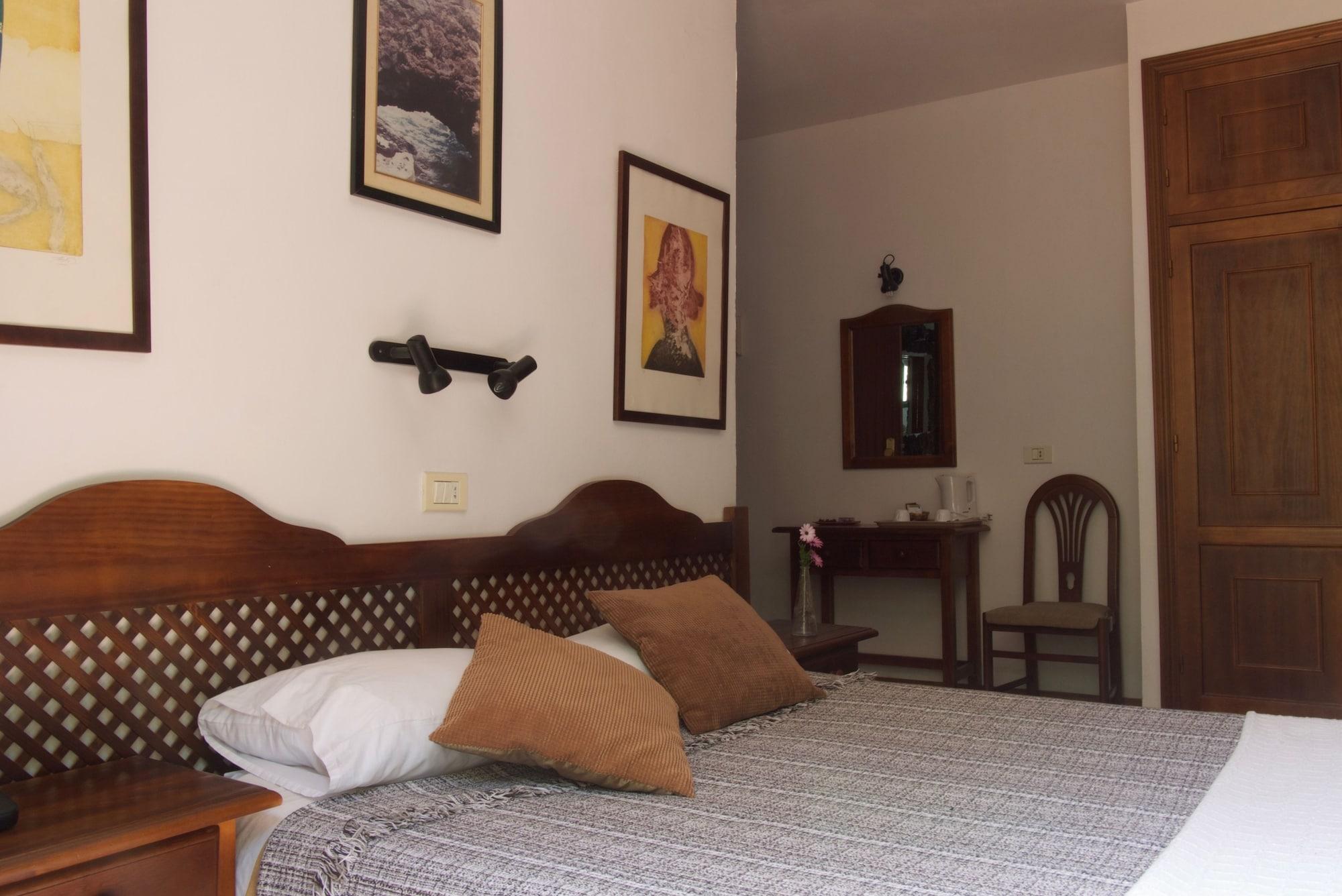 Ida Ines Hotel 2*